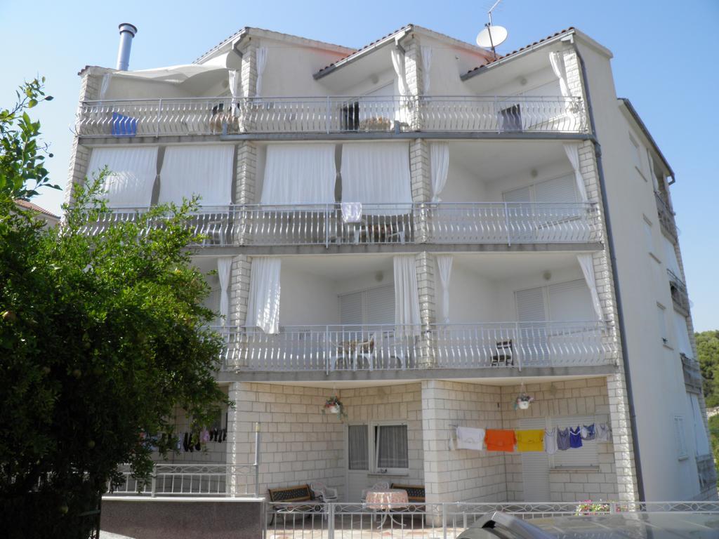 Apartments Horizont Trogir Buitenkant foto
