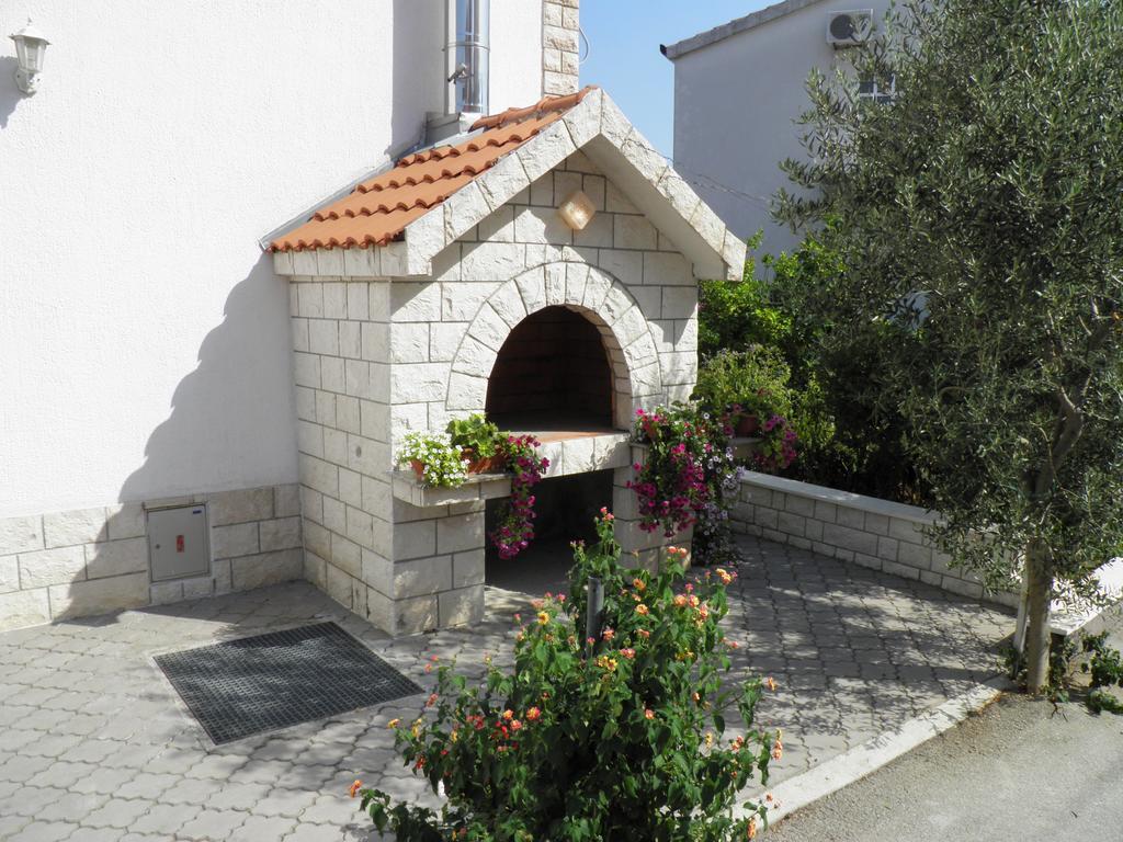 Apartments Horizont Trogir Buitenkant foto